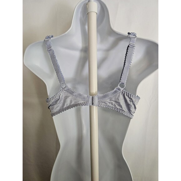 Chantelle Bra Womens Blue Underwire Unpadded Satin Size 38C - Picture 3 of 7